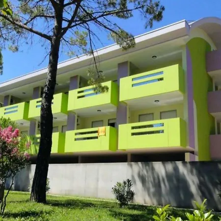 Family By Shops And Sea Lägenhet *