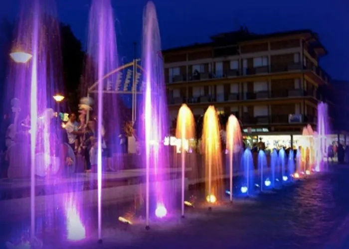 Family By Shops And Sea アパート ビビオーネ